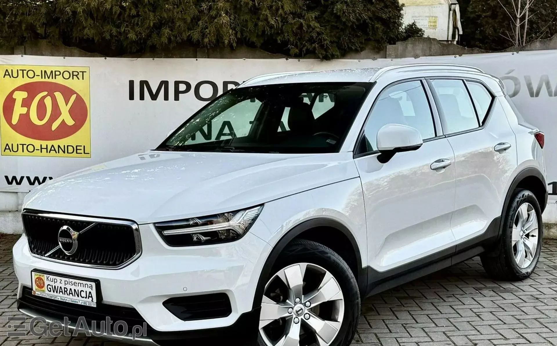 VOLVO XC40 