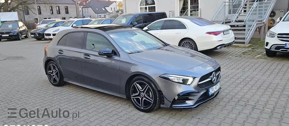 MERCEDES-BENZ Klasa A 200 AMG Line
