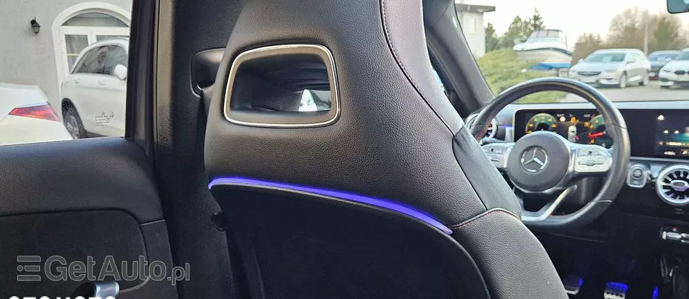 MERCEDES-BENZ Klasa A 200 AMG Line