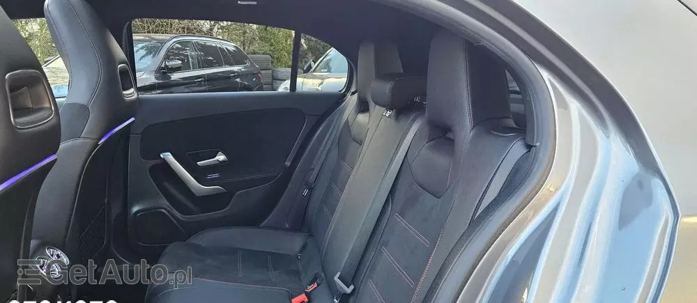 MERCEDES-BENZ Klasa A 200 AMG Line