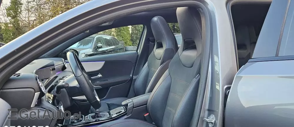 MERCEDES-BENZ Klasa A 200 AMG Line