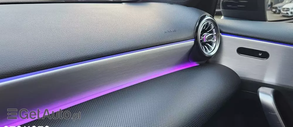 MERCEDES-BENZ Klasa A 200 AMG Line