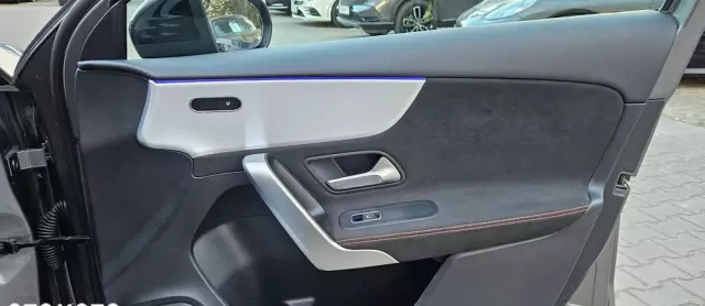 MERCEDES-BENZ Klasa A 200 AMG Line