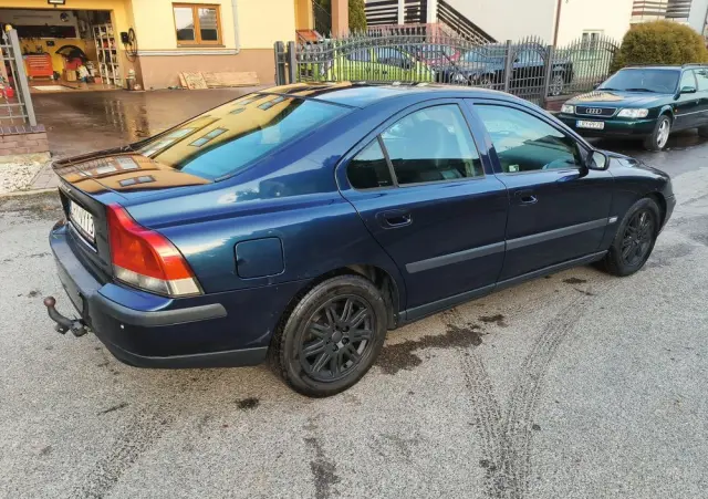VOLVO S60 2.4 Edition