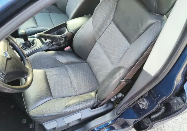 VOLVO S60 2.4 Edition