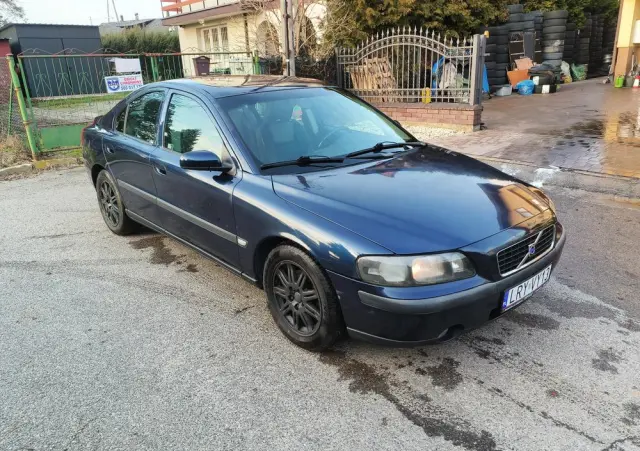 VOLVO S60 2.4 Edition