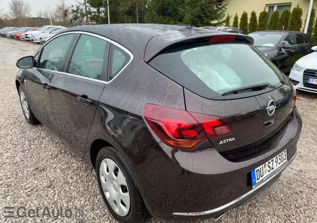 OPEL Astra 1.4 Turbo Exklusiv
