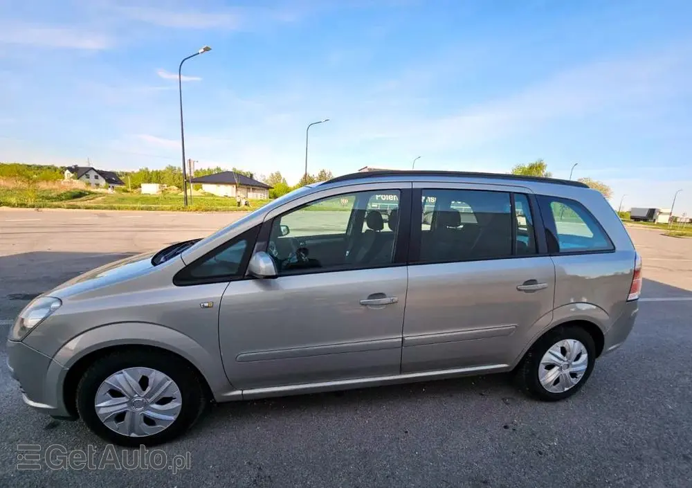 OPEL Zafira 1.8 Cosmo
