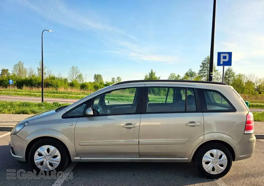OPEL Zafira 1.8 Cosmo