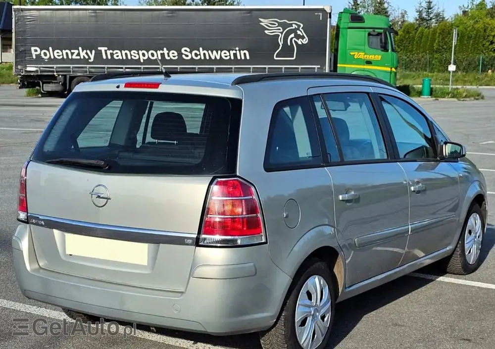 OPEL Zafira 1.8 Cosmo