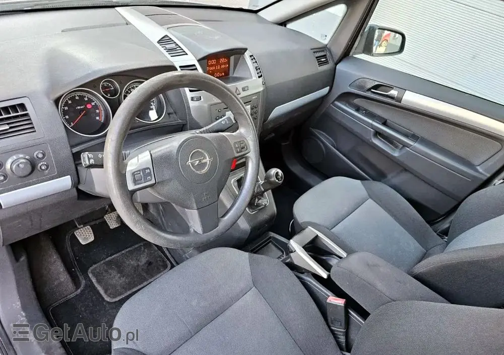 OPEL Zafira 1.8 Cosmo