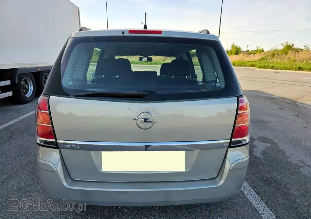 OPEL Zafira 1.8 Cosmo