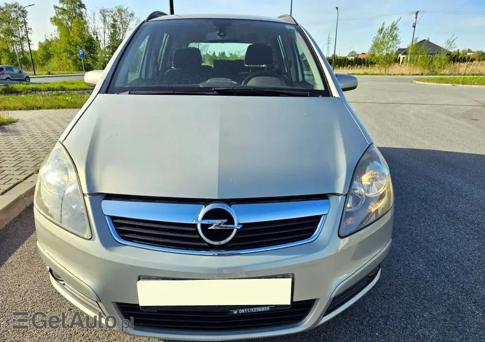OPEL Zafira 1.8 Cosmo