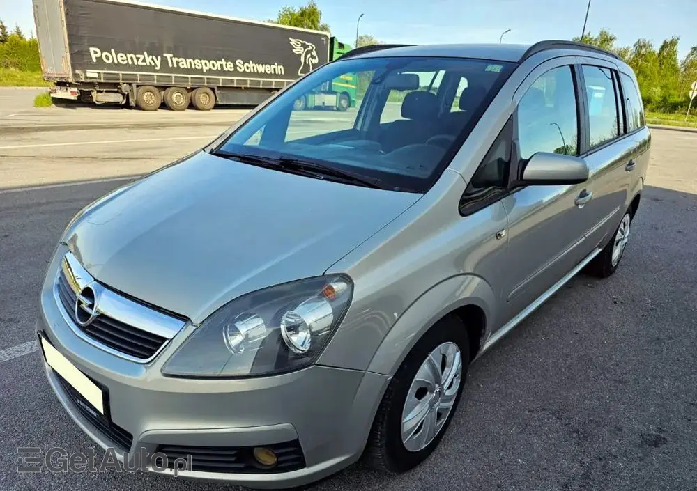 OPEL Zafira 1.8 Cosmo