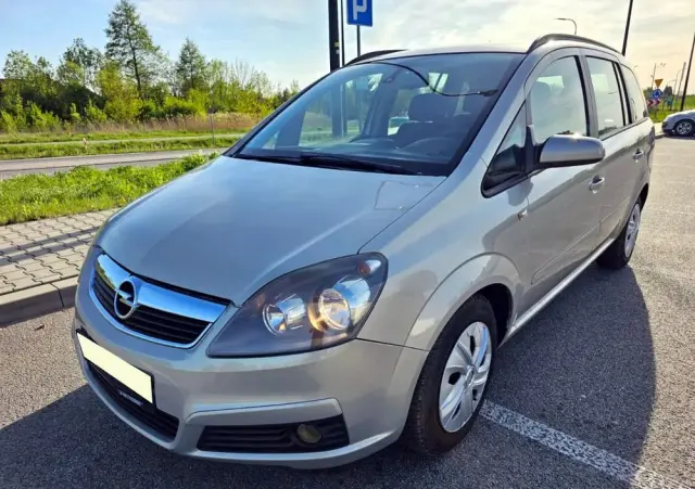 OPEL Zafira 1.8 Cosmo