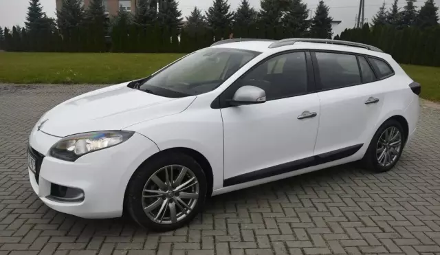 RENAULT Megane 