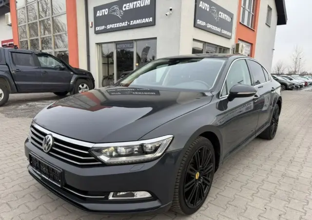 VOLKSWAGEN Passat 1.6 TDI SCR DSG Comfortline