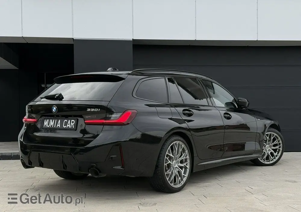 BMW Seria 3 330i xDrive M Sport sport