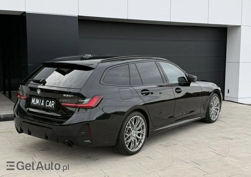BMW Seria 3 330i xDrive M Sport sport