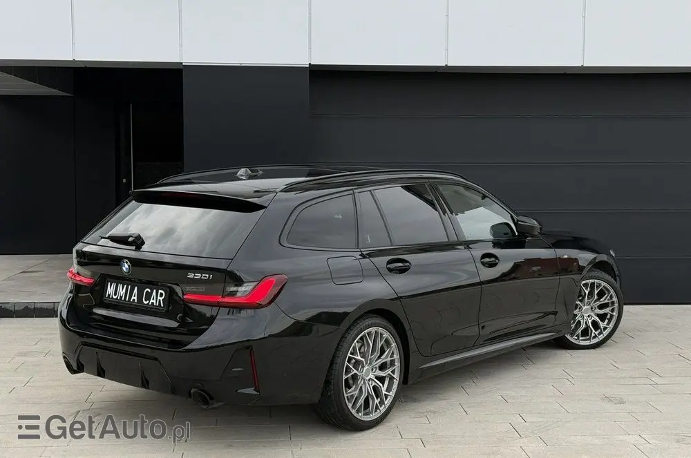 BMW Seria 3 330i xDrive M Sport sport