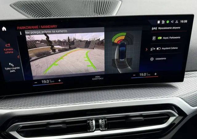 BMW Seria 3 330i xDrive M Sport sport