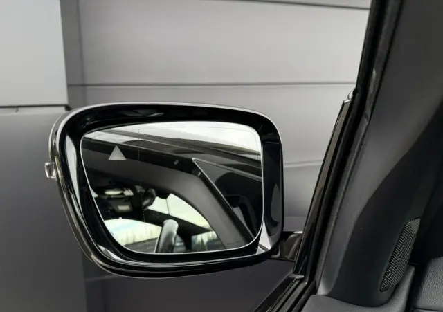 BMW Seria 3 330i xDrive M Sport sport