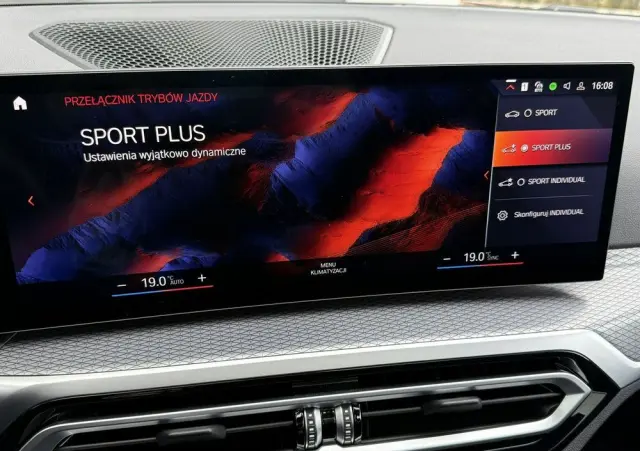 BMW Seria 3 330i xDrive M Sport sport