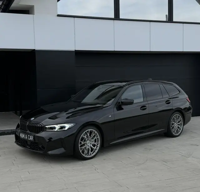 BMW Seria 3 330i xDrive M Sport sport