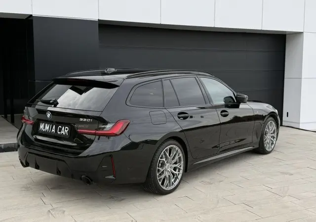 BMW Seria 3 330i xDrive M Sport sport