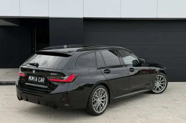 BMW Seria 3 330i xDrive M Sport sport