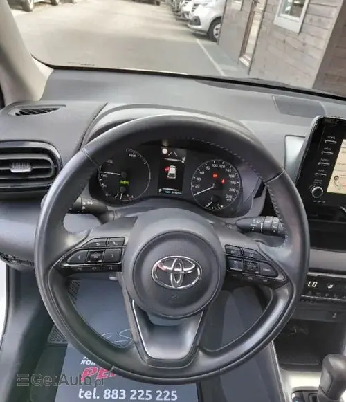 TOYOTA Yaris 