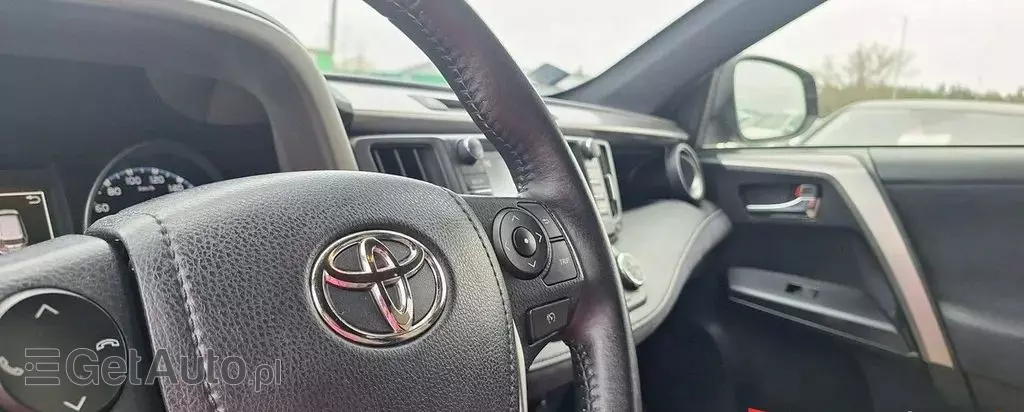 TOYOTA Rav 4 
