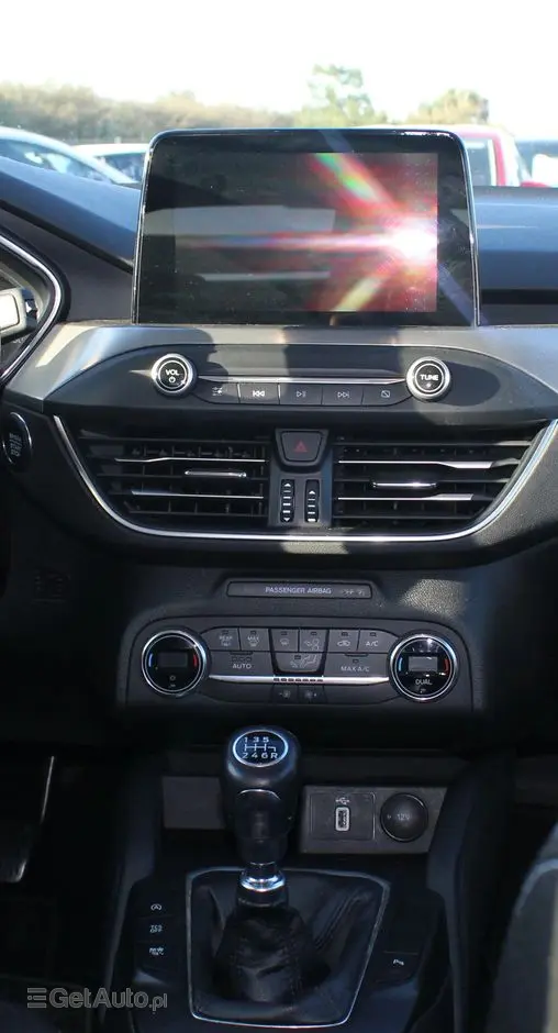 FORD Focus 1.0 EcoBoost Titanium