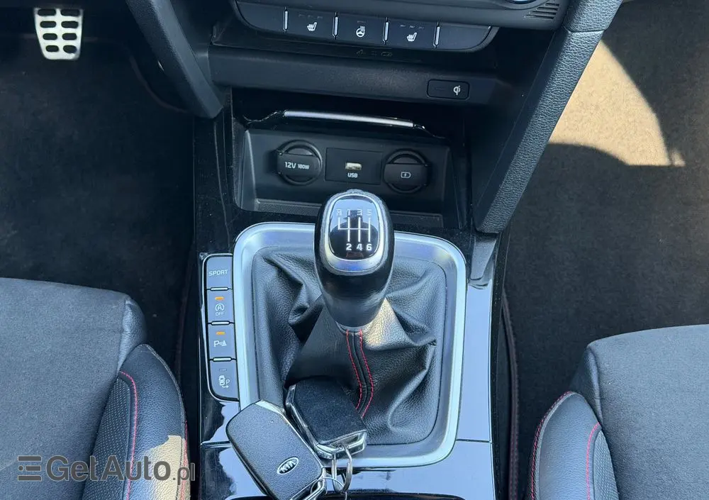 KIA Ceed 1.6 T-GDI GT-Challenge