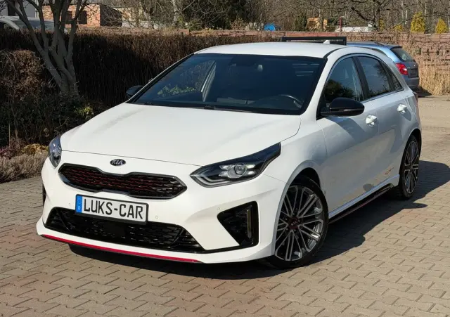 KIA Ceed 1.6 T-GDI GT-Challenge