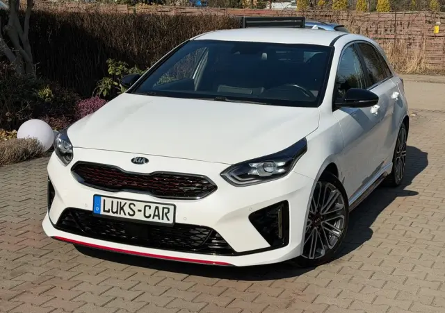 KIA Ceed 1.6 T-GDI GT-Challenge