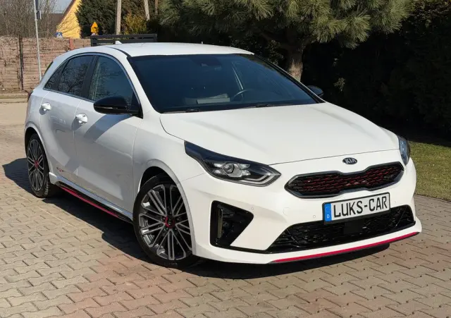 KIA Ceed 1.6 T-GDI GT-Challenge