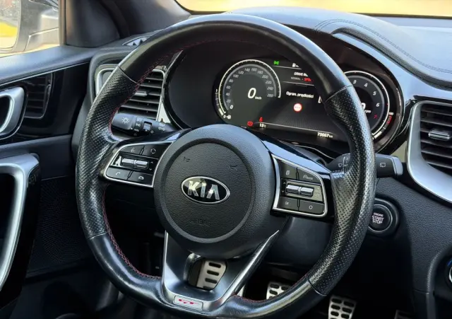 KIA Ceed 1.6 T-GDI GT-Challenge