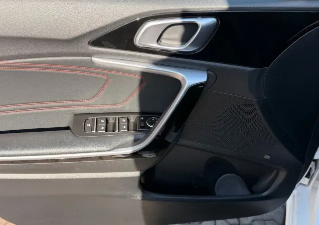 KIA Ceed 1.6 T-GDI GT-Challenge