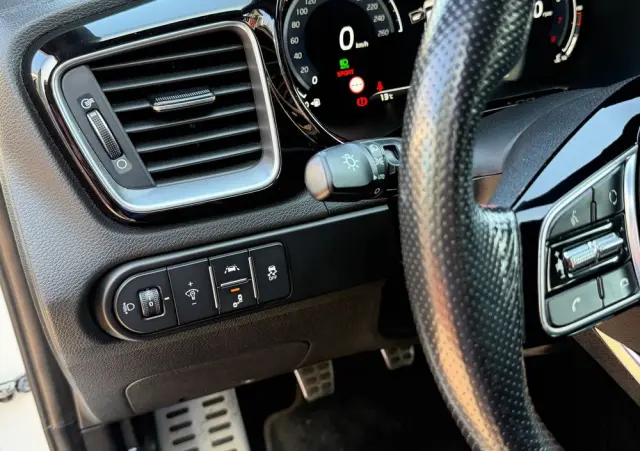 KIA Ceed 1.6 T-GDI GT-Challenge