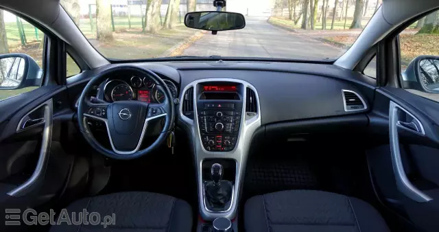 OPEL Astra 1.4 Turbo Active