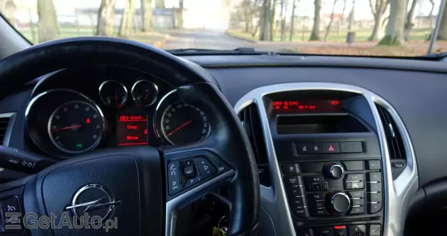 OPEL Astra 1.4 Turbo Active