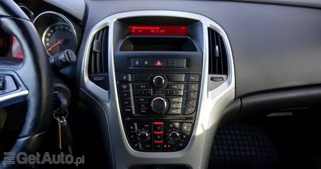 OPEL Astra 1.4 Turbo Active