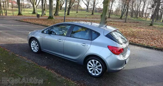 OPEL Astra 1.4 Turbo Active