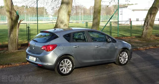 OPEL Astra 1.4 Turbo Active