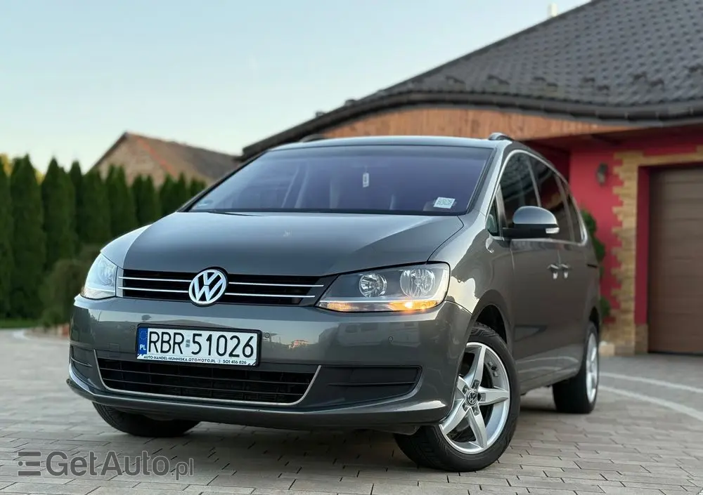 VOLKSWAGEN Sharan 