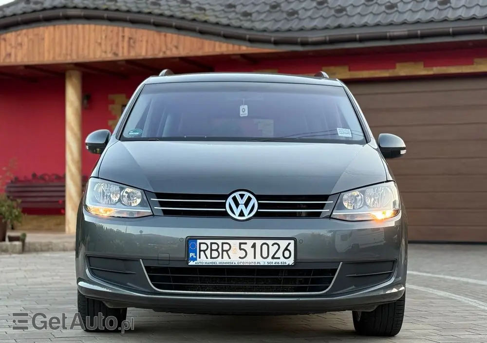VOLKSWAGEN Sharan 