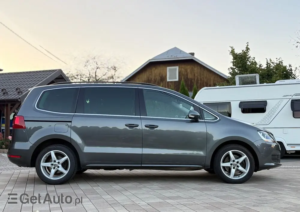 VOLKSWAGEN Sharan 