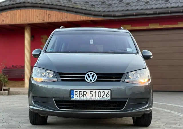 VOLKSWAGEN Sharan 
