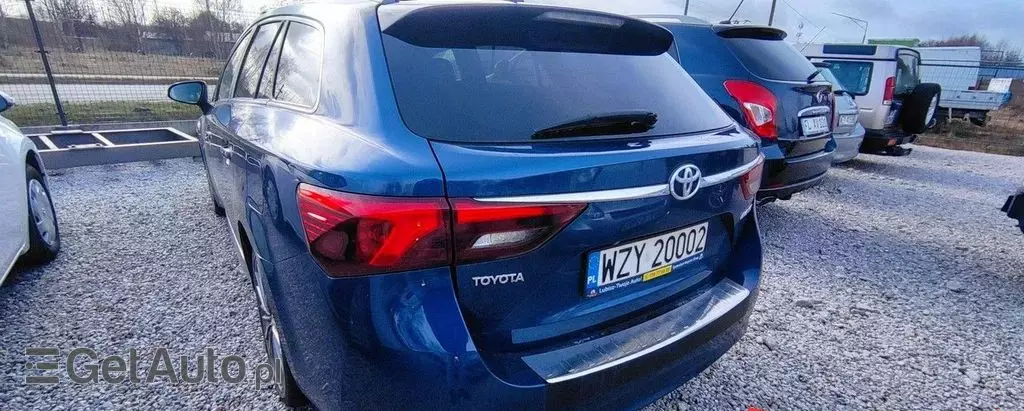TOYOTA Avensis 